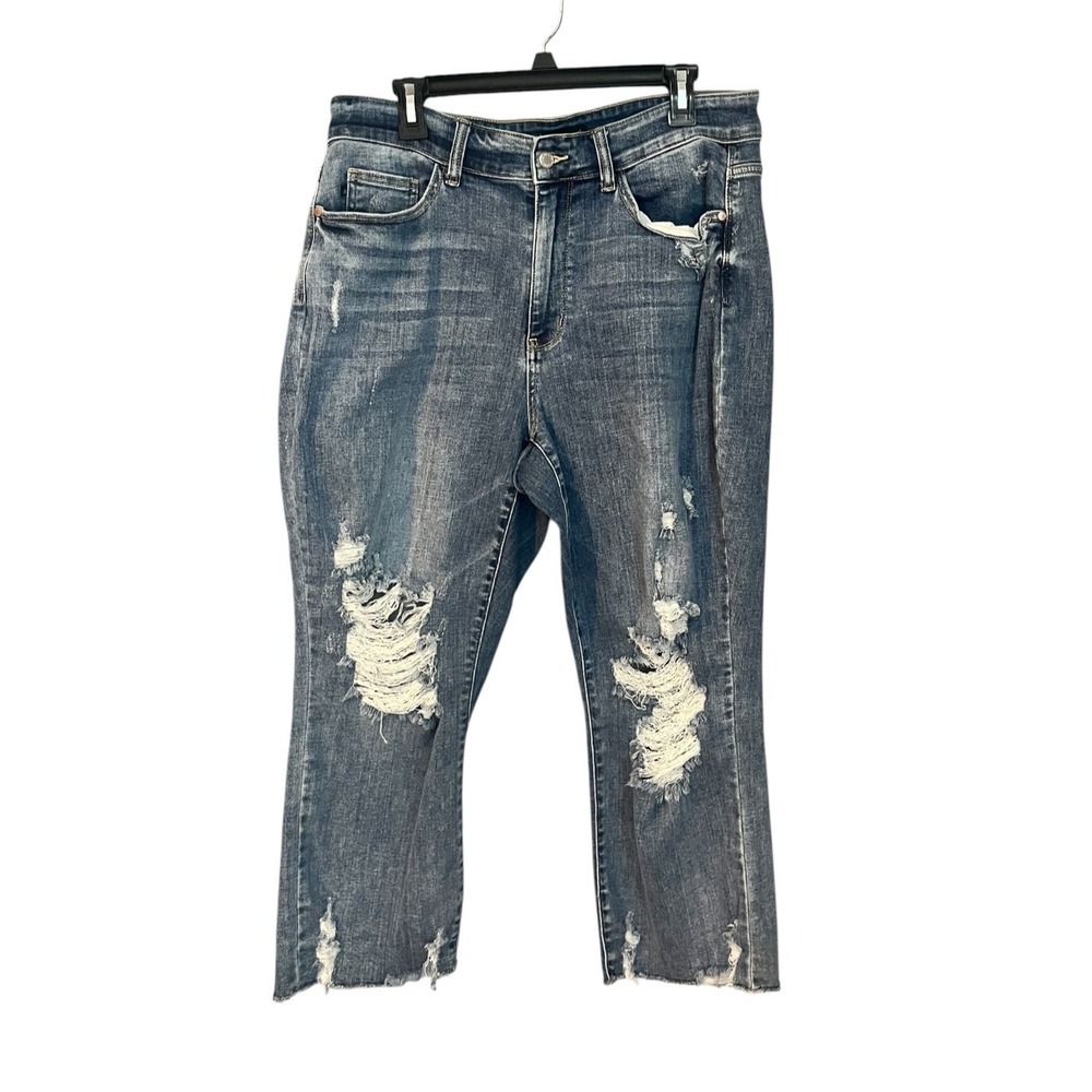 Judy Blue Women's Straight Fit Distressed Crop Jeans 16W Waist 34" Inseam 24"